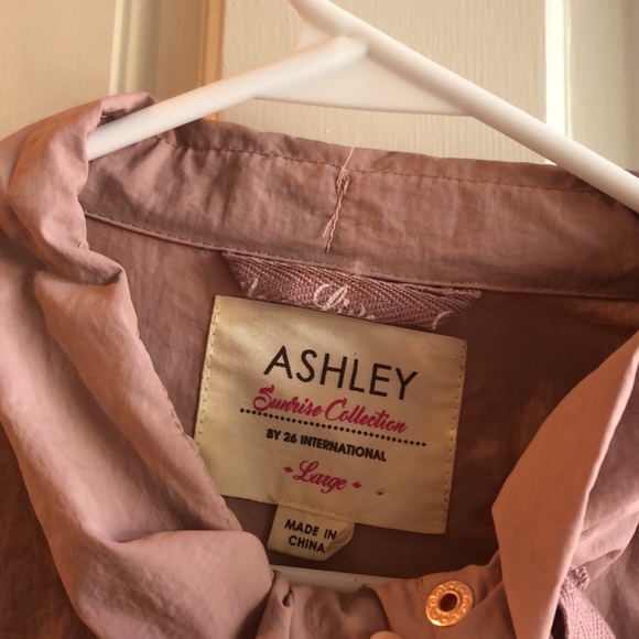 Pink jacket - Picture 3 of 4